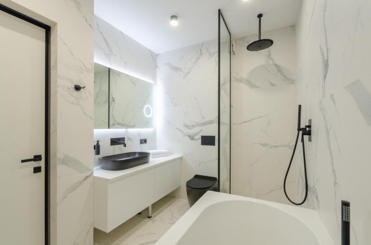 Petrovdom Apartments 23-173 In Rc Kvartet , 16Г Vasyl Lypkivskyi Street Kiev Esterno foto